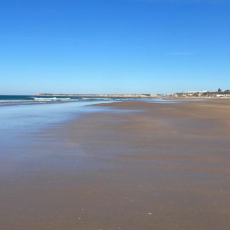 Conil Vistas Al Mar Del Roqueo, Fuente Del Gallo Конил-де-ла-Фронтера Екстериор снимка