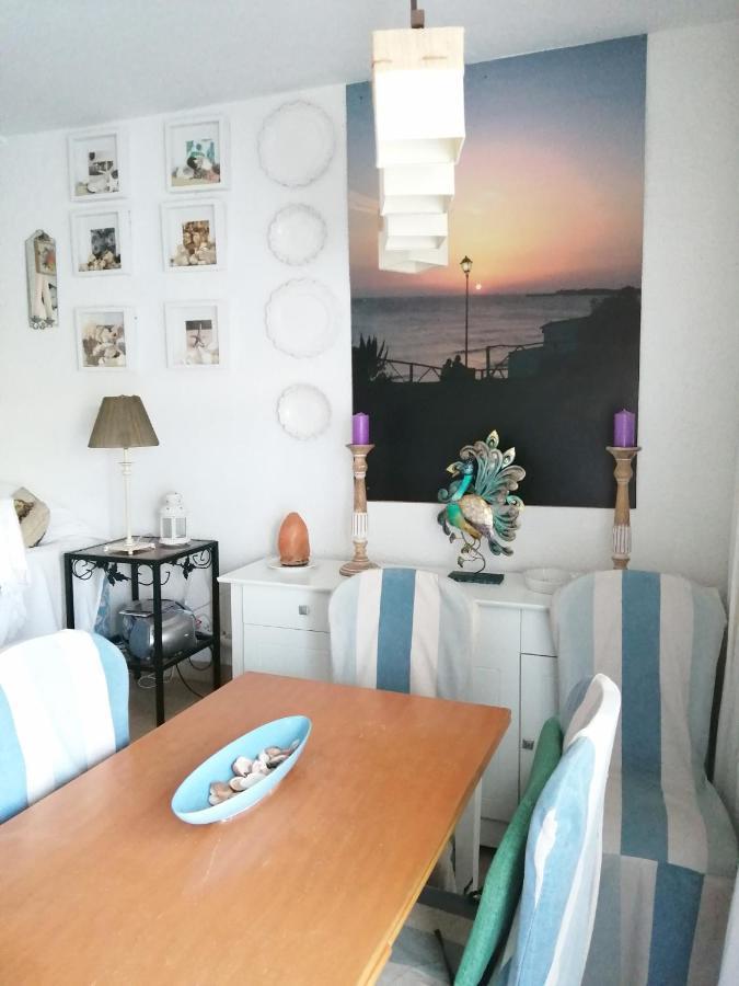 Conil Vistas Al Mar Del Roqueo, Fuente Del Gallo Конил-де-ла-Фронтера Екстериор снимка
